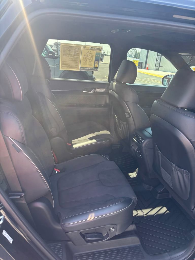 Used 2024 Hyundai Palisade Calligraphy image 16