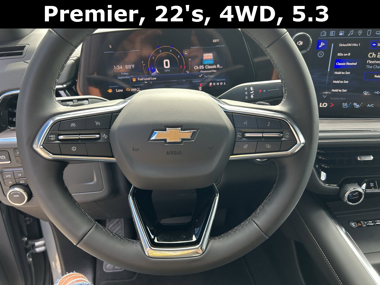 New 2025 Chevrolet Suburban Premier image 14