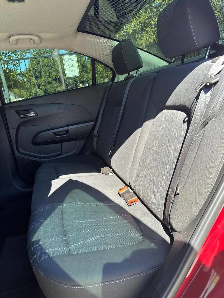Used 2019 Chevrolet Sonic LT w/ Convenience Package image 31