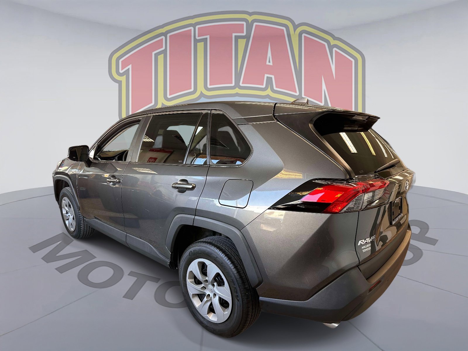 Used 2023 Toyota RAV4 LE AWD/4WD image 2