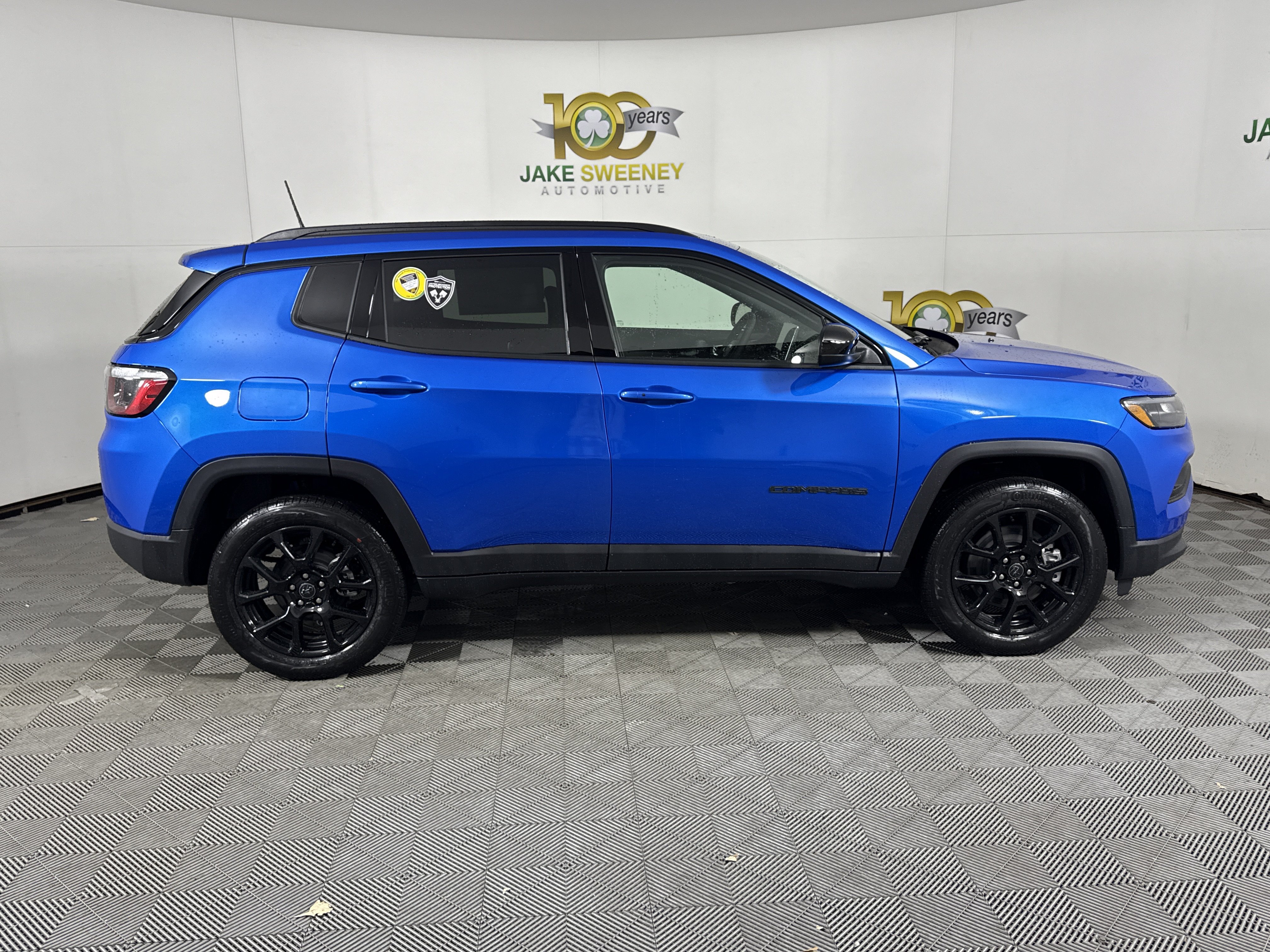 New 2026 Jeep Compass Latitude AWD/4WD image 11