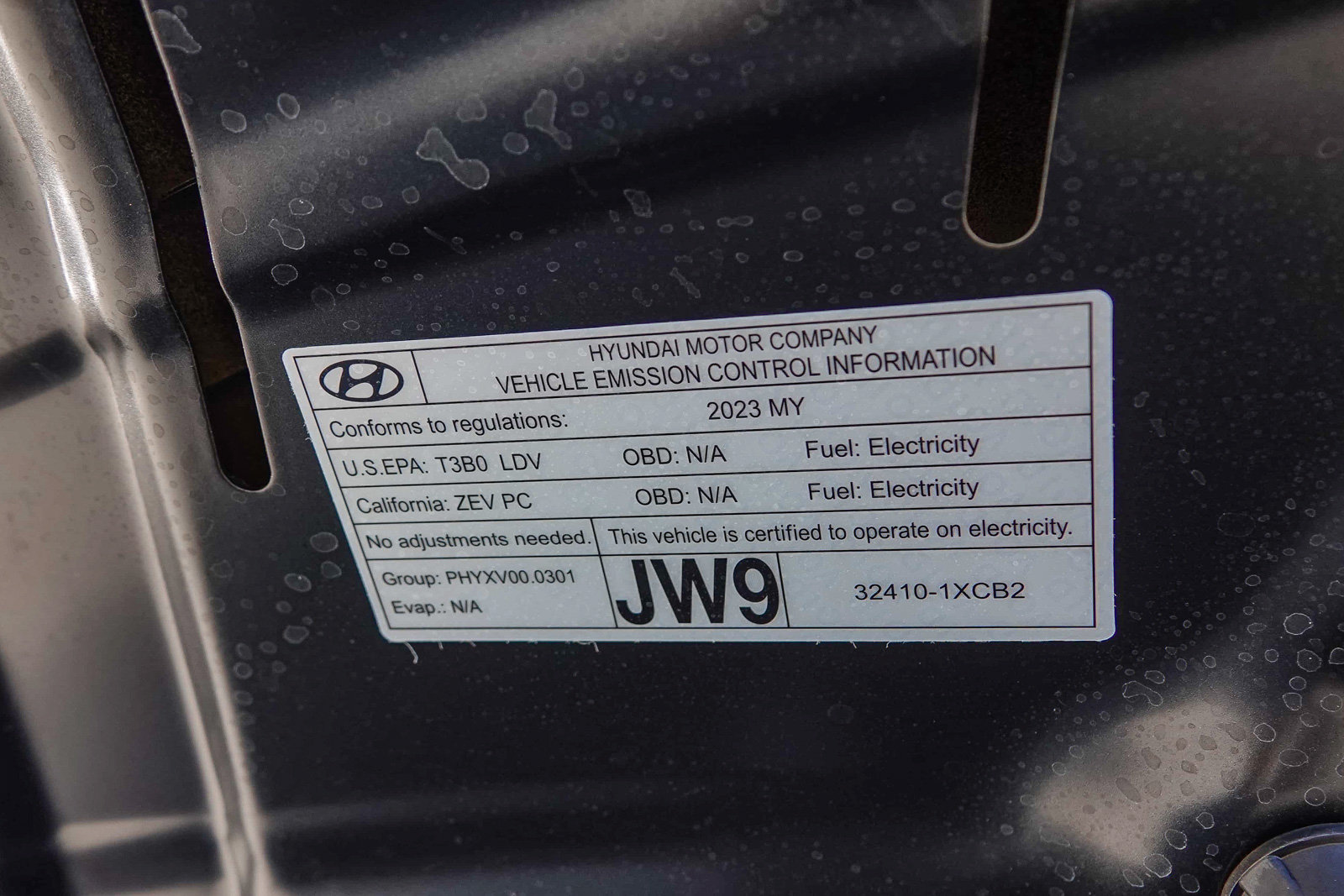 Used 2023 Genesis GV60 Advanced AWD/4WD image 28