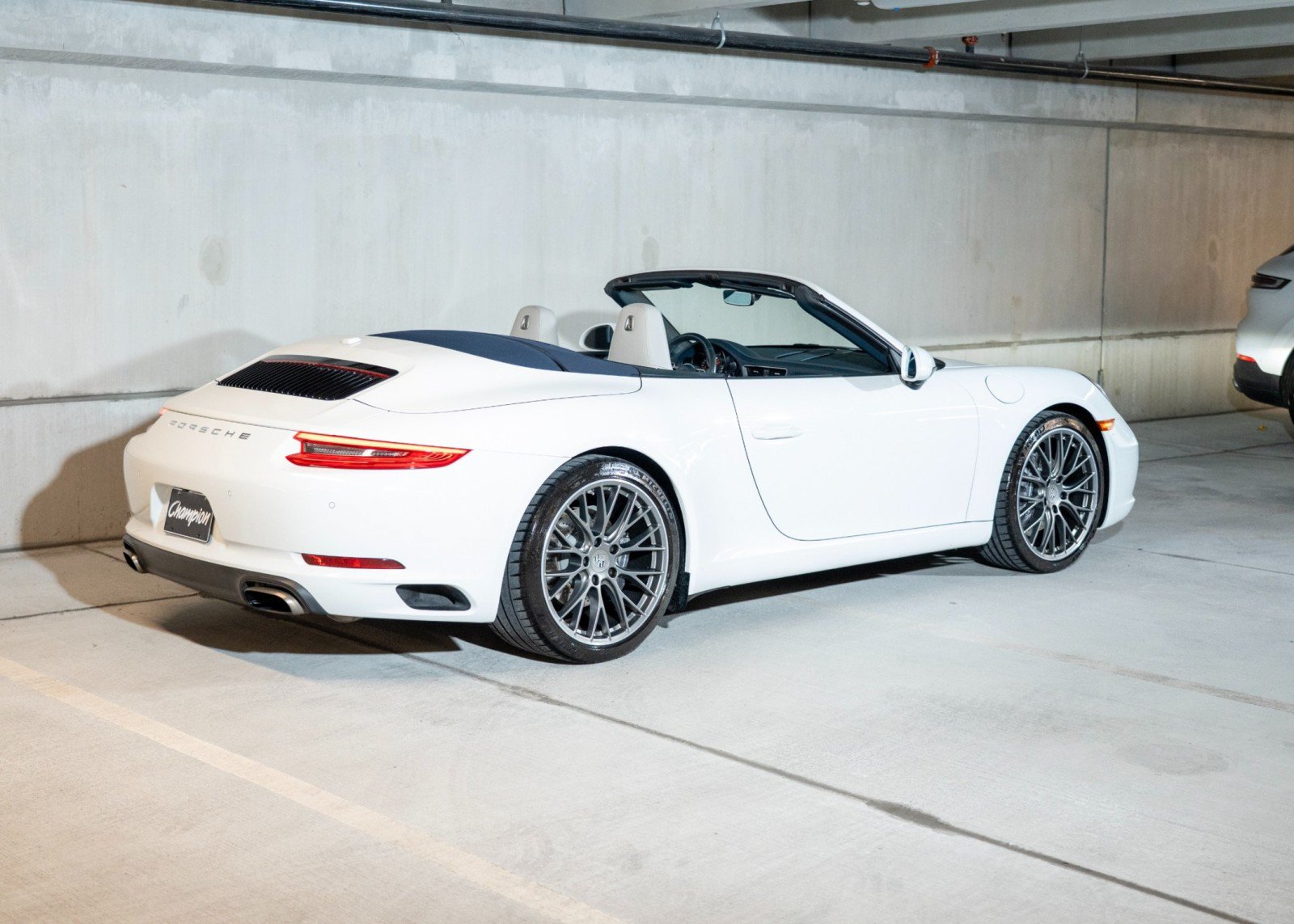 Certified 2018 Porsche 911 GT2 RS image 9