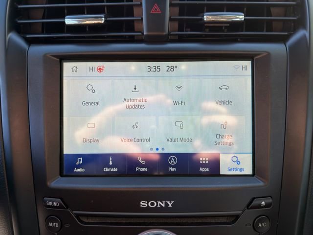 Used 2019 Ford Fusion Energi Titanium FWD image 29