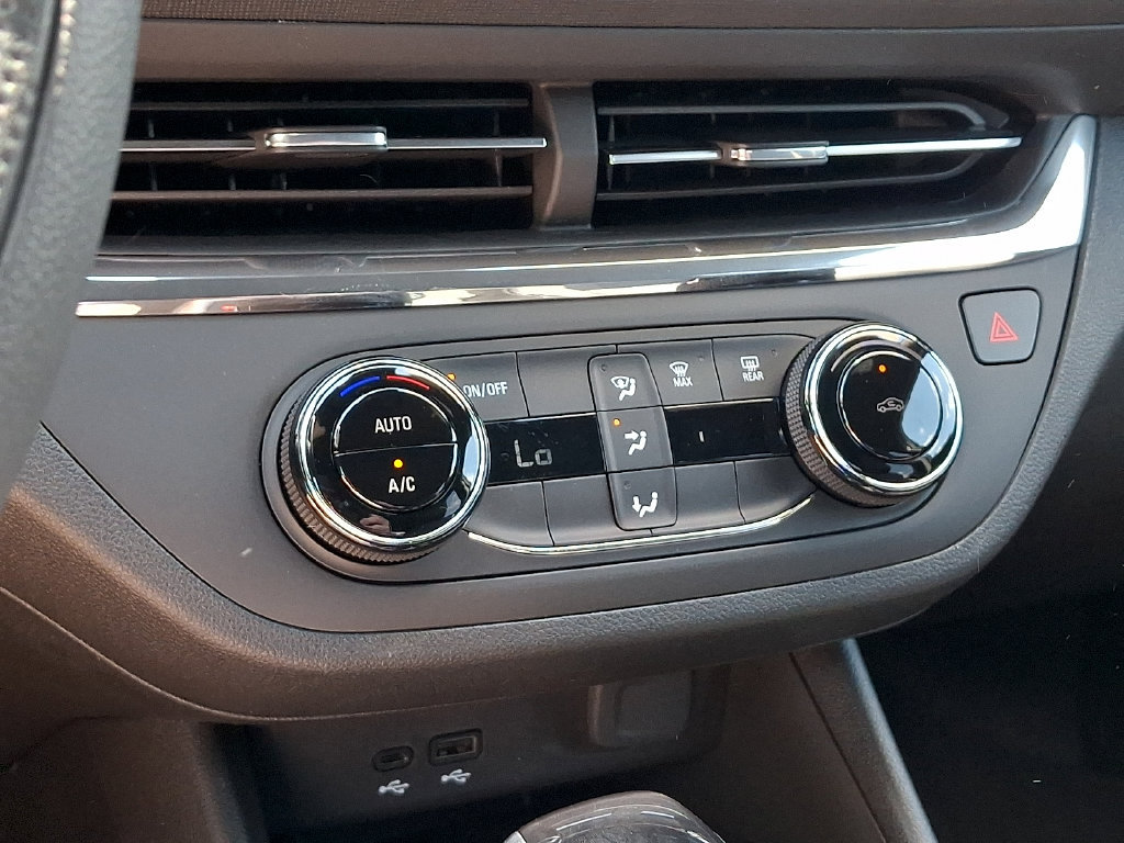 New 2026 Buick Envista Preferred w/ Convenience II Package FWD image 11