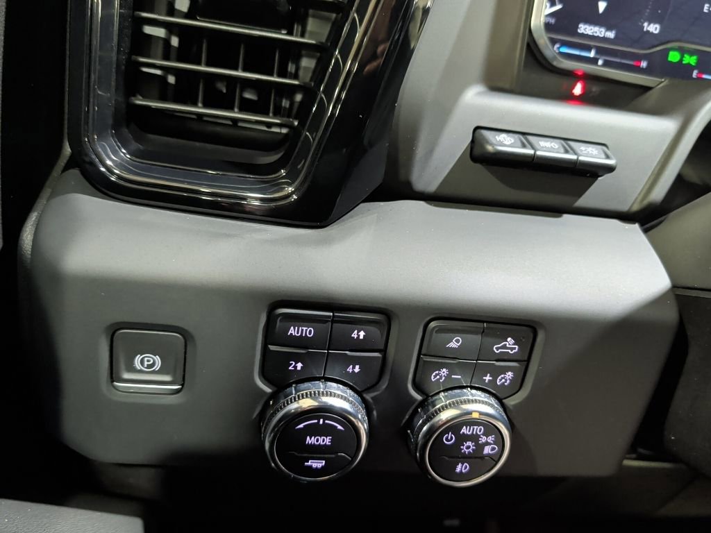 Used 2022 GMC Sierra 1500 AT4 w/ AT4 Premium Package image 27