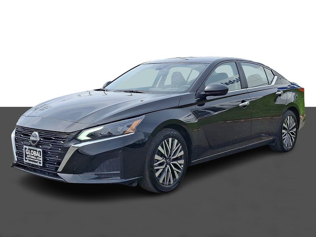 Used 2025 Nissan Altima 2.5 SV image 3