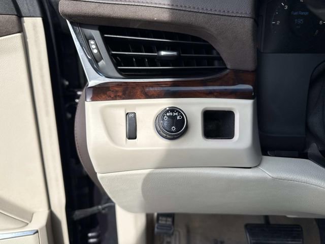 Used 2015 Cadillac Escalade ESV Luxury image 31
