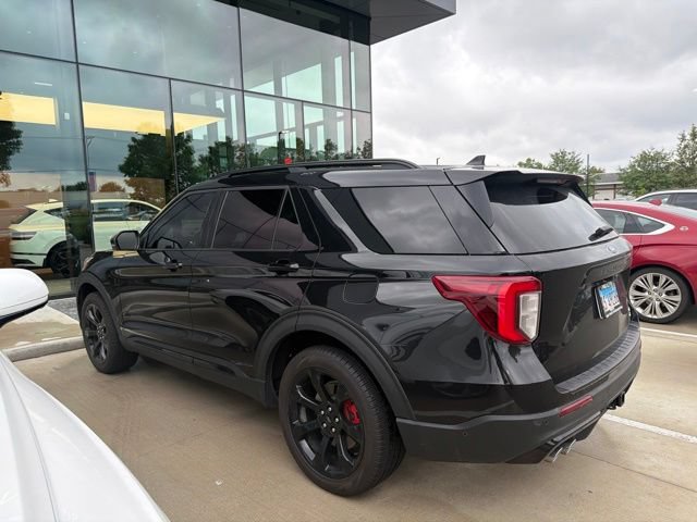Used 2024 Ford Explorer ST w/ Technology Package AWD/4WD image 4