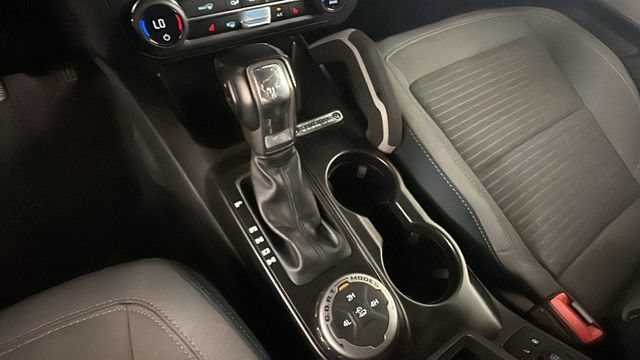 Used 2023 Ford Bronco Outer Banks AWD/4WD image 19