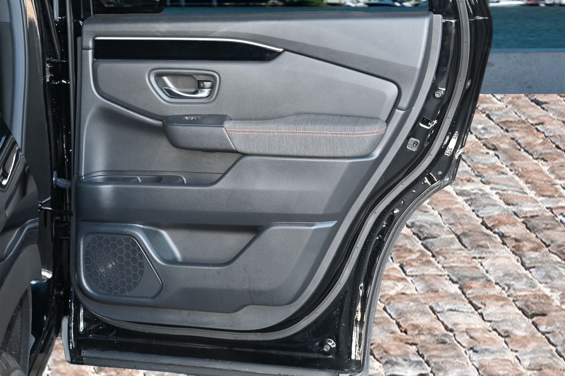 New 2025 Honda Pilot Sport image 13