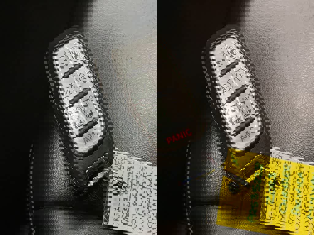 Used 2023 Chrysler Pacifica Touring-L image 28