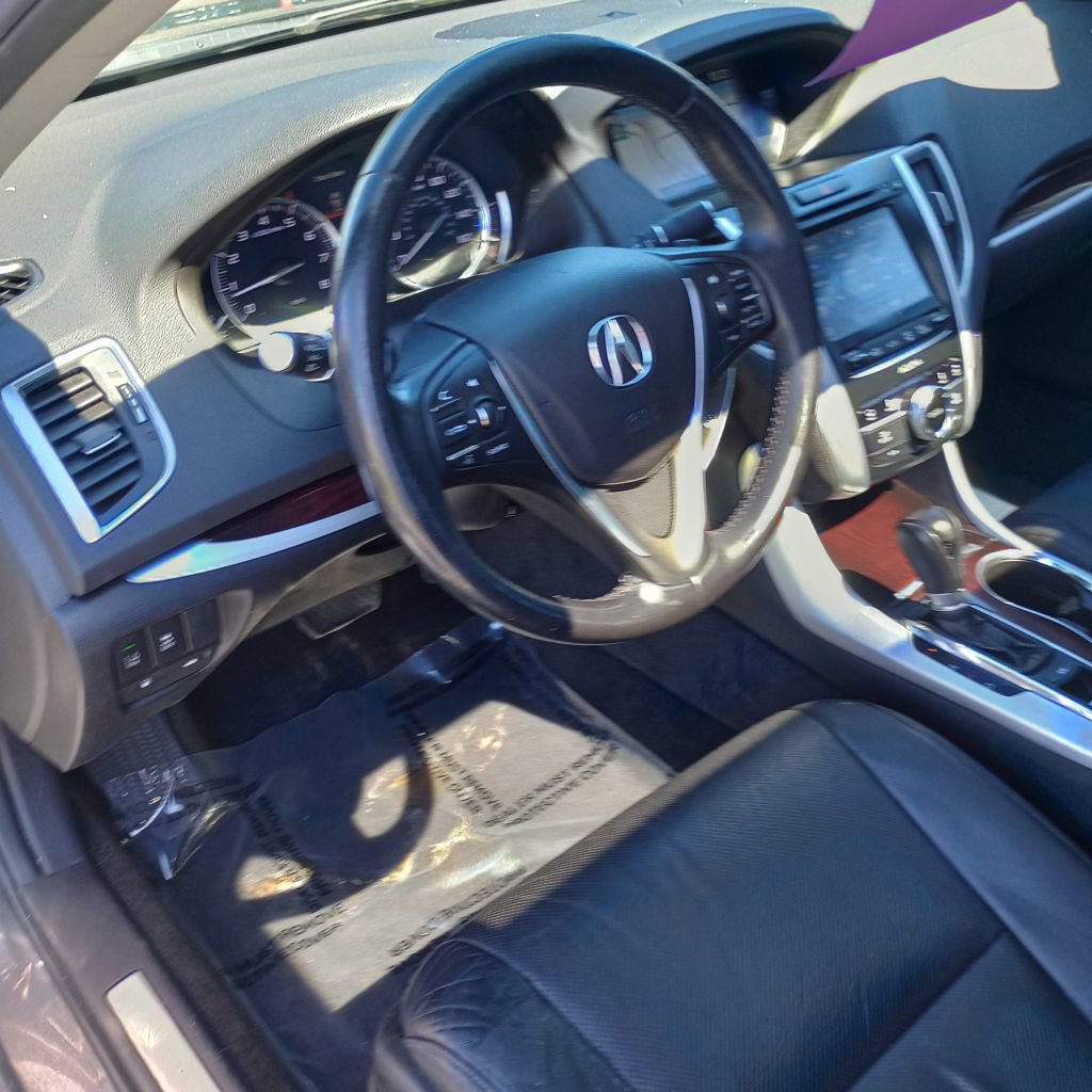 Used 2017 Acura TLX w/ Technology Package FWD image 9