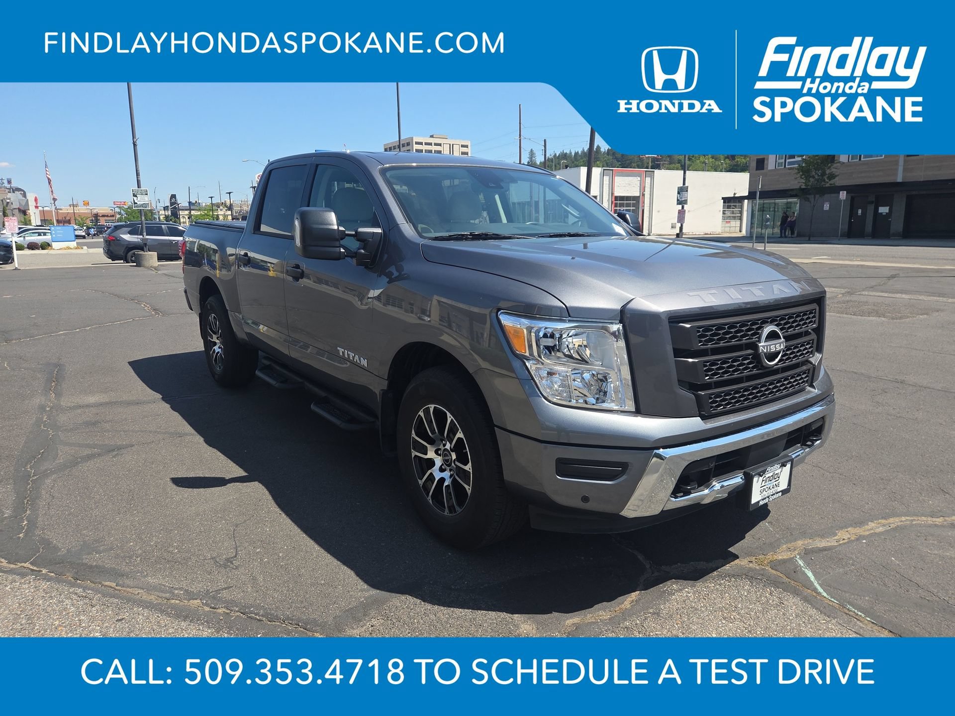 Used 2024 Nissan Titan SV w/ SV Convenience Package AWD/4WD image 7