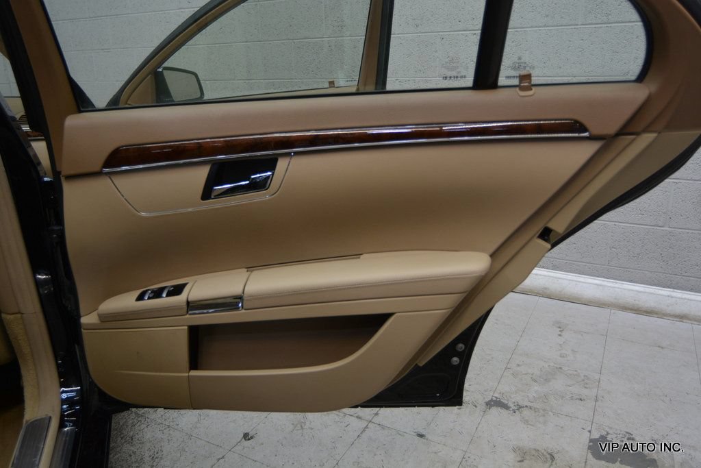 Used 2010 Mercedes-Benz S 550 4MATIC image 10