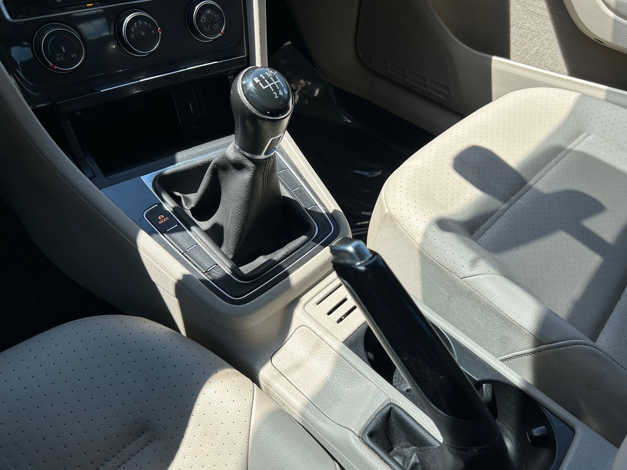 Used 2019 Volkswagen Golf Alltrack S AWD/4WD image 18