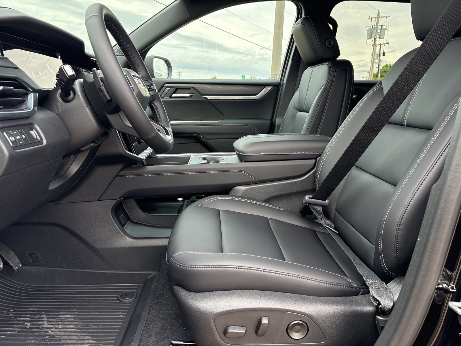 New 2026 GMC Acadia Elevation w/ Elevation Premium Package FWD image 15