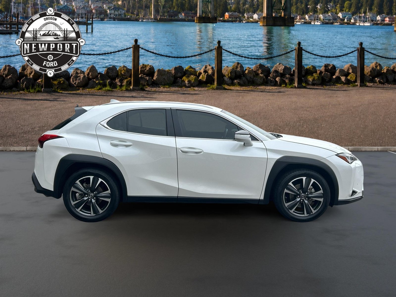 Used 2022 Lexus UX 200 w/ Accessory Package (Z1) FWD image 10