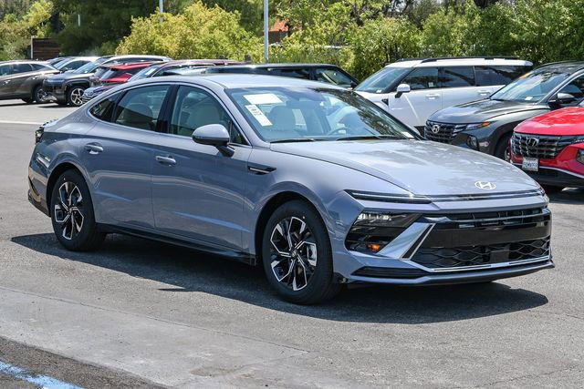Certified 2025 Hyundai Sonata SEL image 3