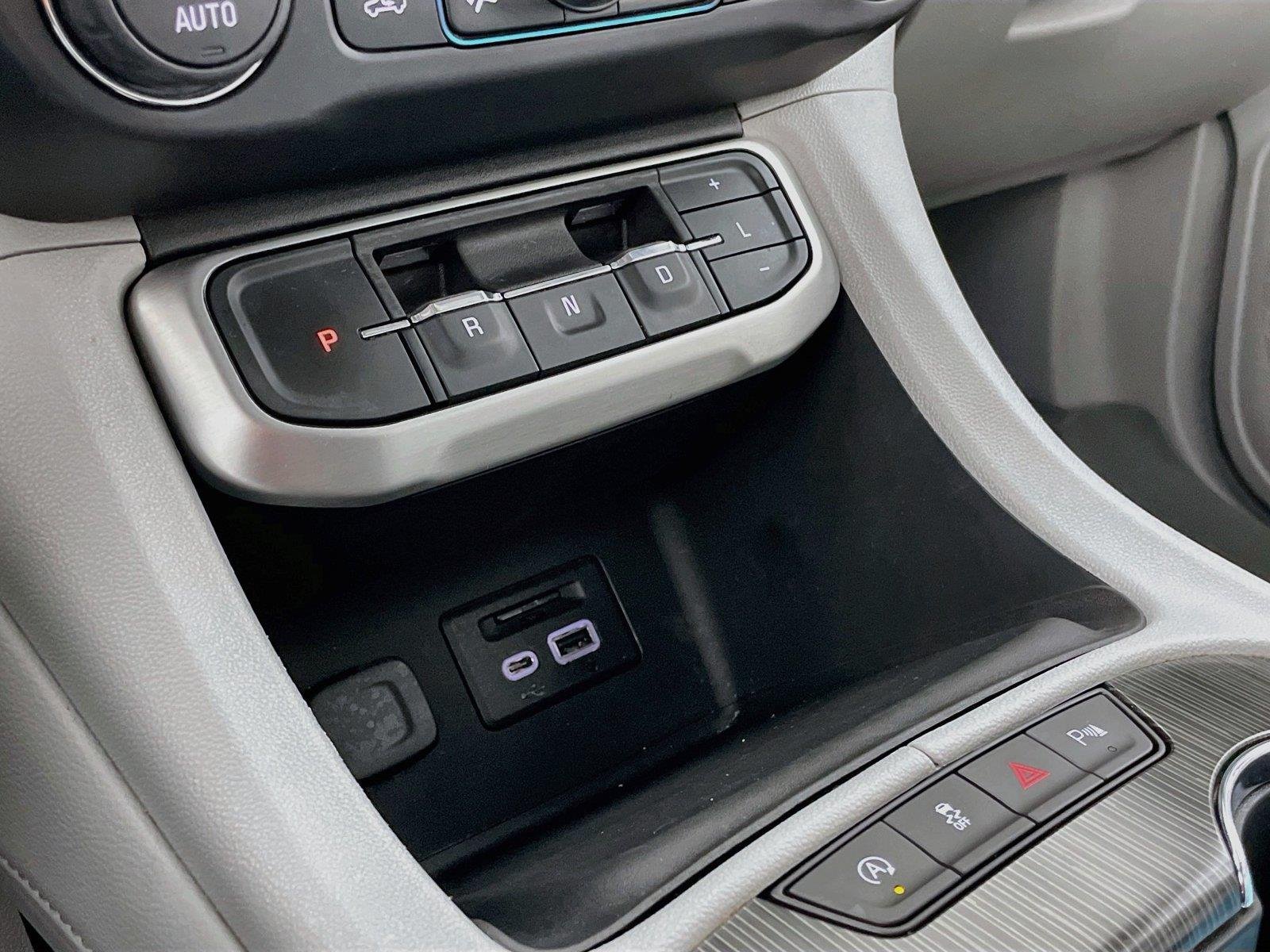 Used 2021 GMC Acadia SLT w/ LPO, Floor Liner Package FWD image 20
