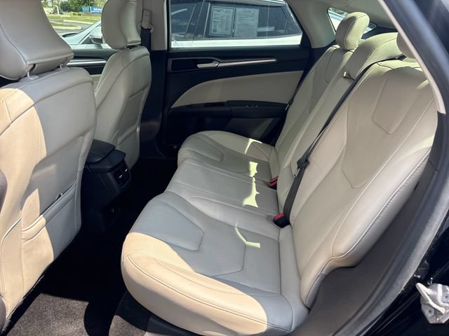Used 2016 Ford Fusion Titanium AWD/4WD image 12