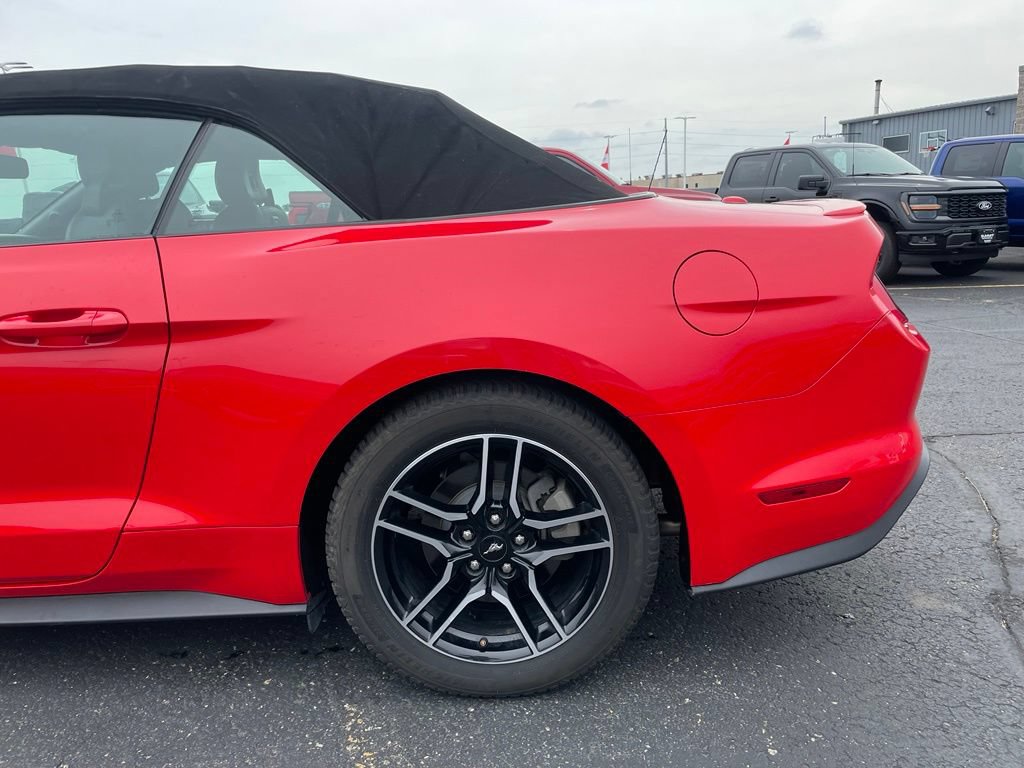 Used 2018 Ford Mustang Premium RWD image 26