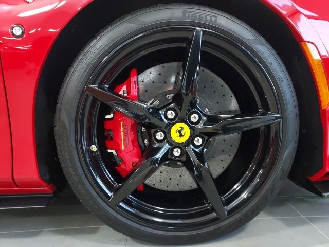 Used 2021 Ferrari F8 Tributo image 54