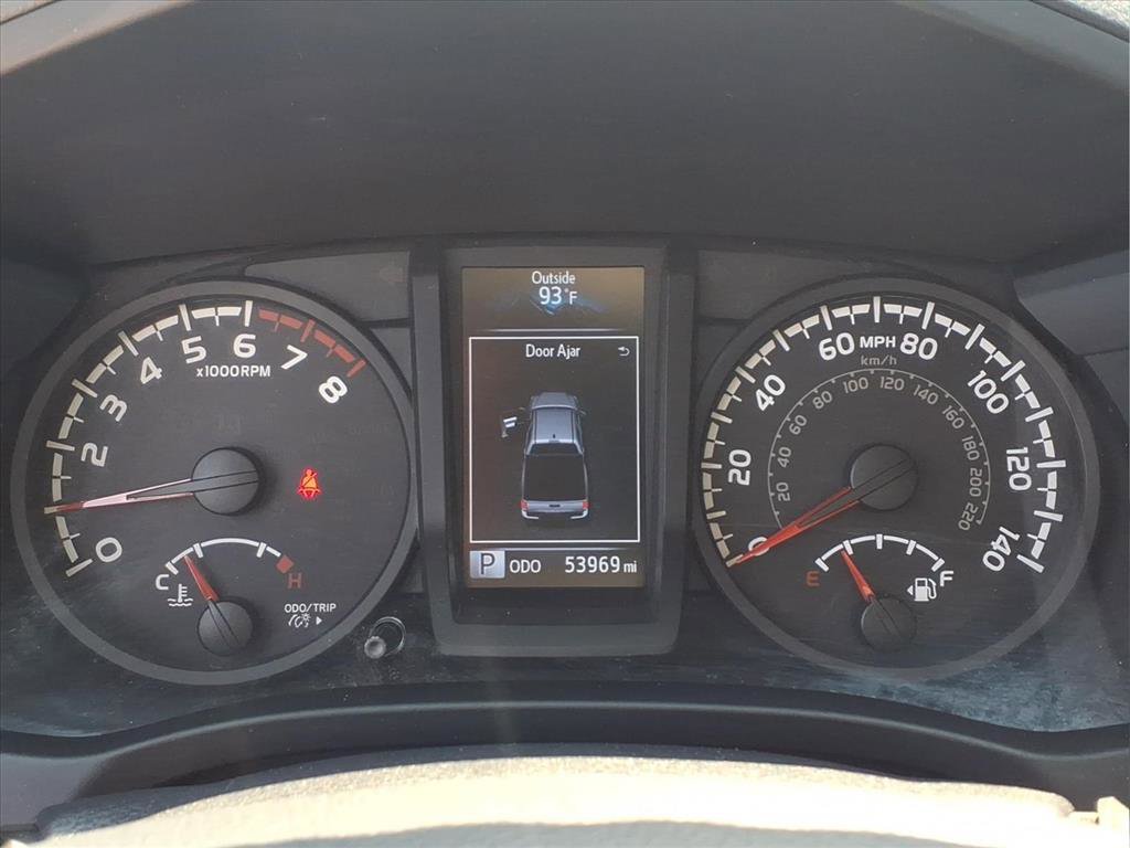 Used 2018 Toyota Tacoma SR AWD/4WD image 11