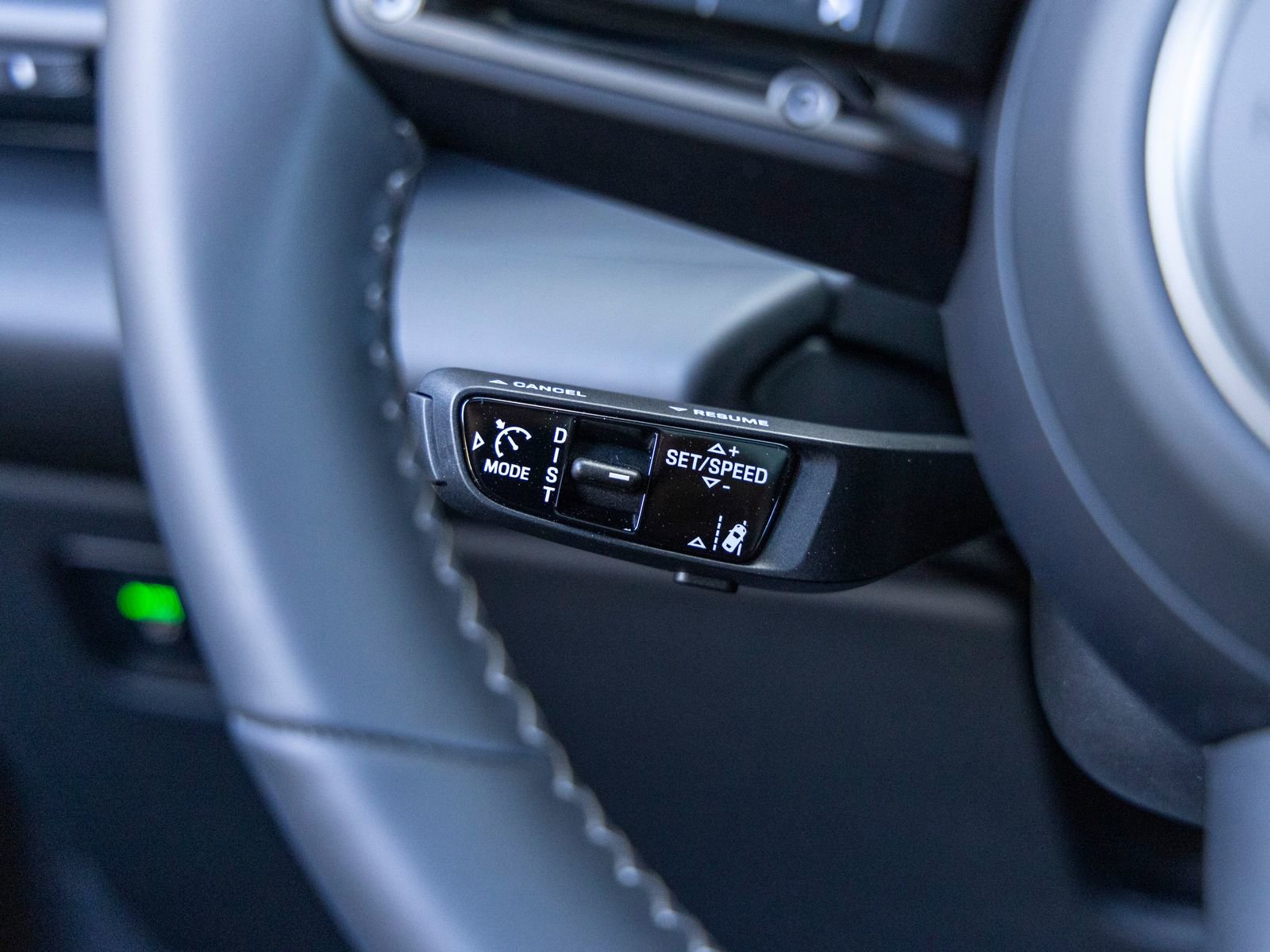 New 2026 Porsche Macan Turbo Electric image 34