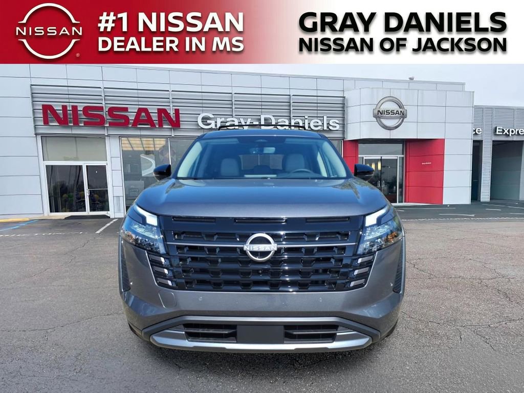 New 2026 Nissan Pathfinder SL image 2