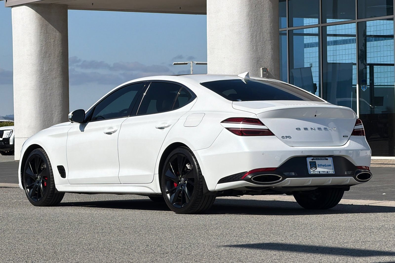 Used 2023 Genesis G70 3.3T w/ Sport Prestige Package RWD image 6