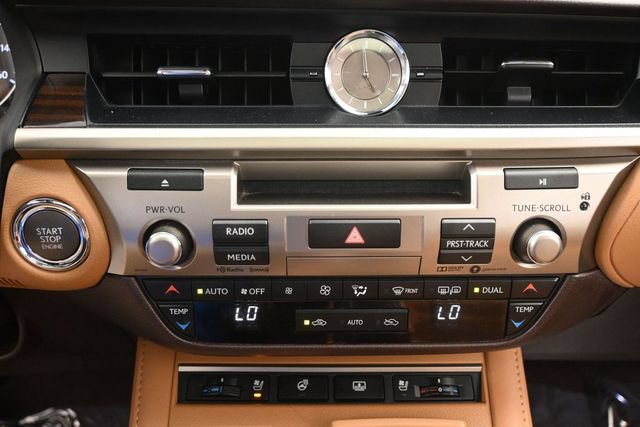 Used 2017 Lexus ES 350 w/ Luxury Package FWD image 16