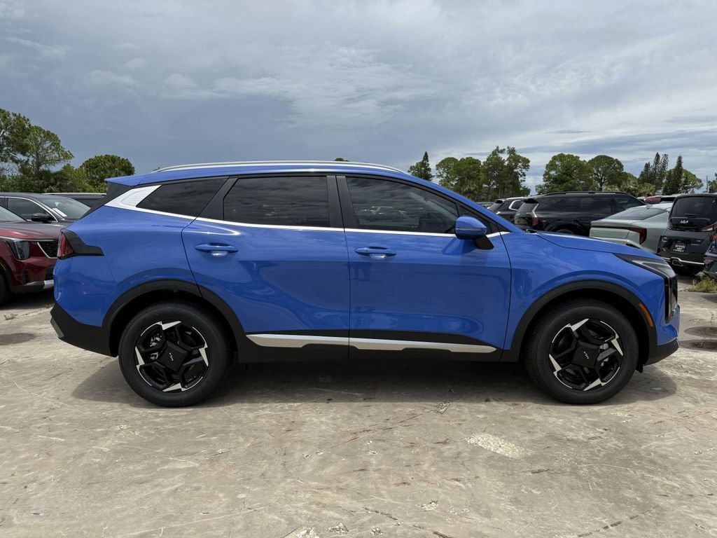 Certified 2026 Kia Sportage EX AWD/4WD image 9