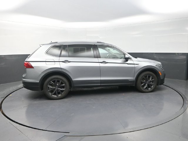 Used 2023 Volkswagen Tiguan SE FWD image 9