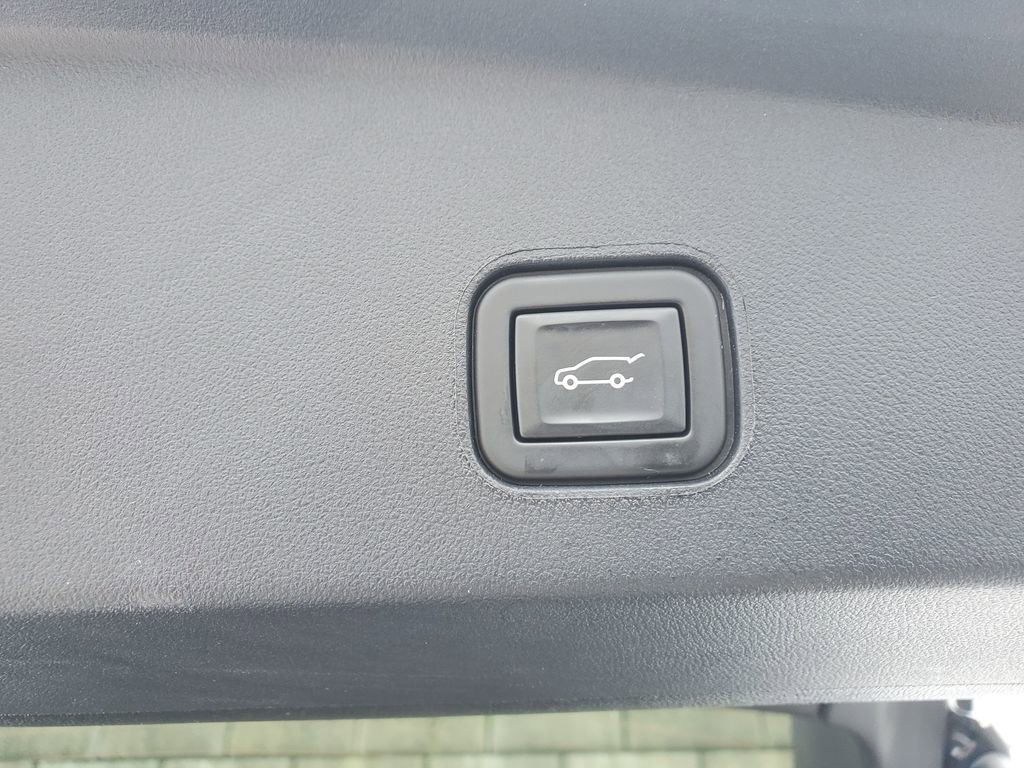 Used 2024 Cadillac Lyriq Tech w/ Driver Assist Package image 45