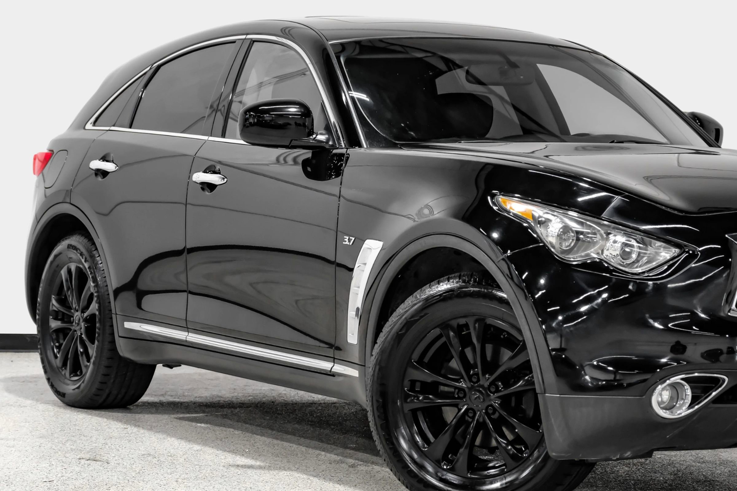 Used 2016 INFINITI QX70 3.7 image 9