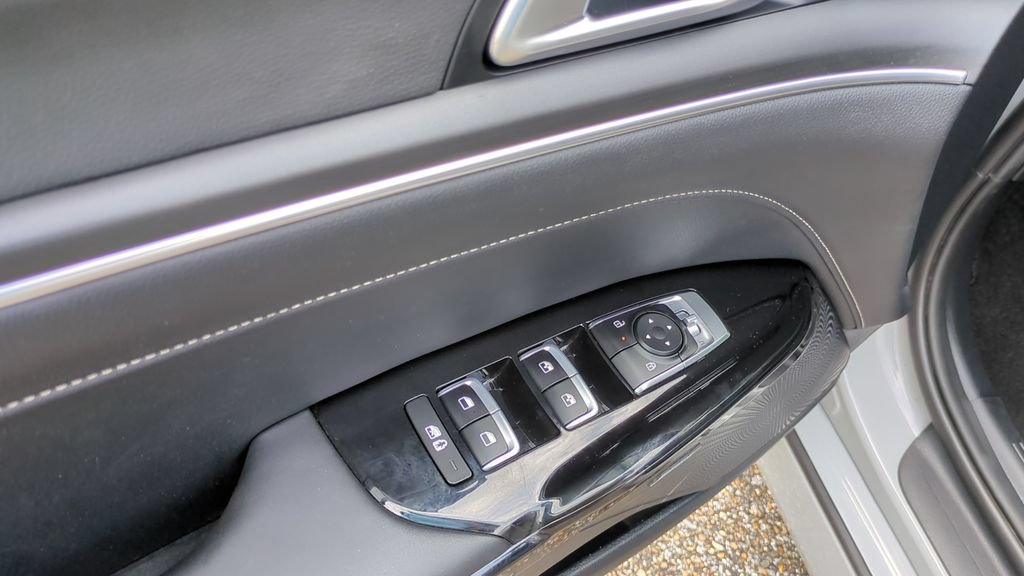 Used 2025 Kia K5 GT-Line w/ GT-Line Premium Package FWD image 14
