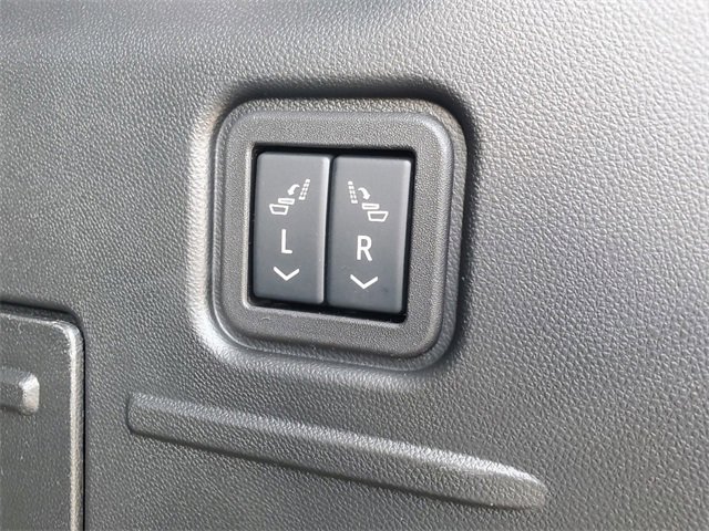 New 2025 GMC Hummer EV 2X image 30