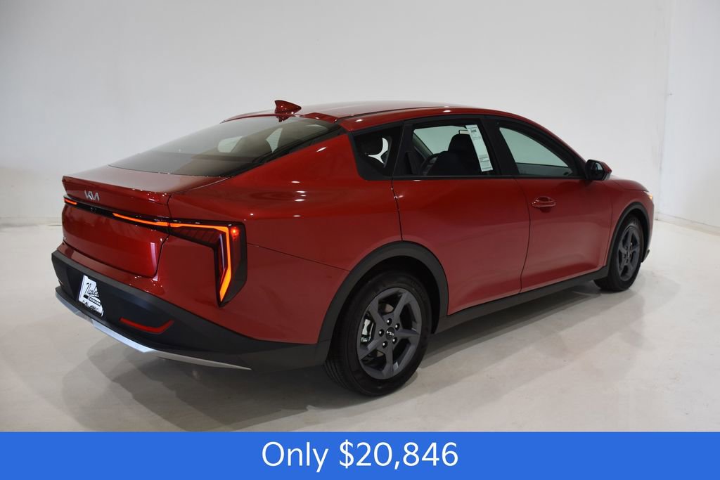 New 2025 Kia K4 LXS image 4