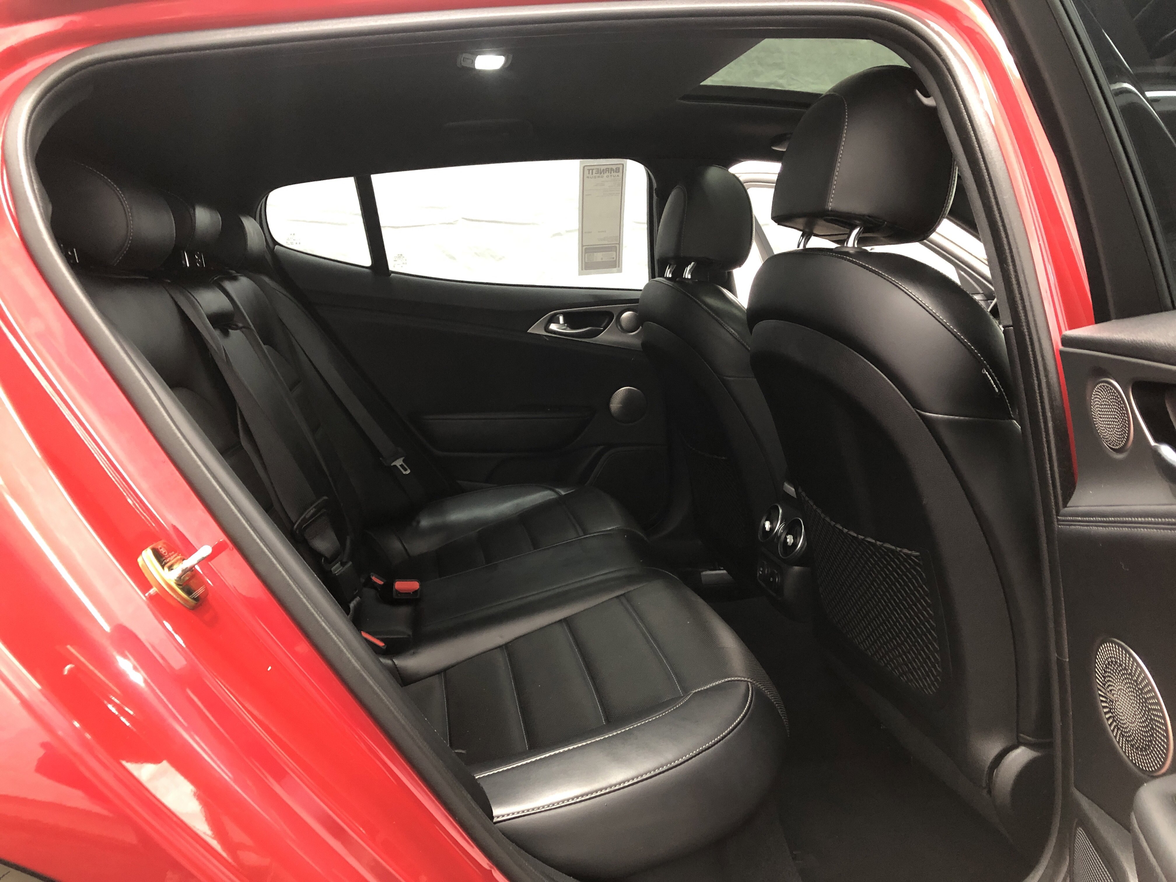 Used 2018 Kia Stinger GT2 AWD/4WD image 9