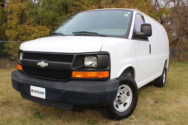 Used 2009 Chevrolet Express 2500 image 11