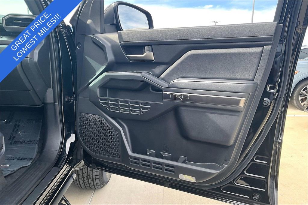 Used 2025 Toyota Tacoma TRD Sport w/ TRD Sport Upgrade Package image 25