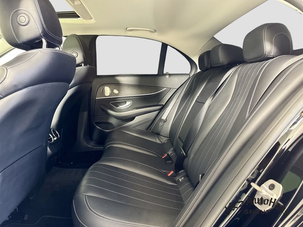 Used 2023 Mercedes-Benz E 350 4MATIC Sedan image 28
