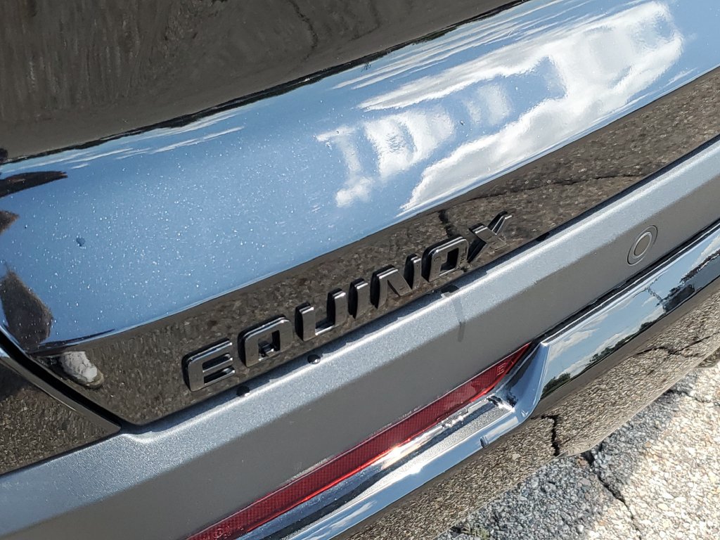 Certified 2025 Chevrolet Equinox RS FWD image 36