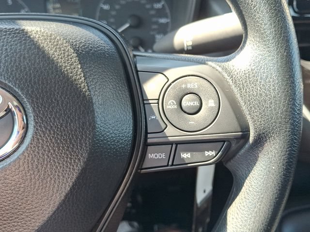 Used 2025 Toyota Corolla LE FWD image 19