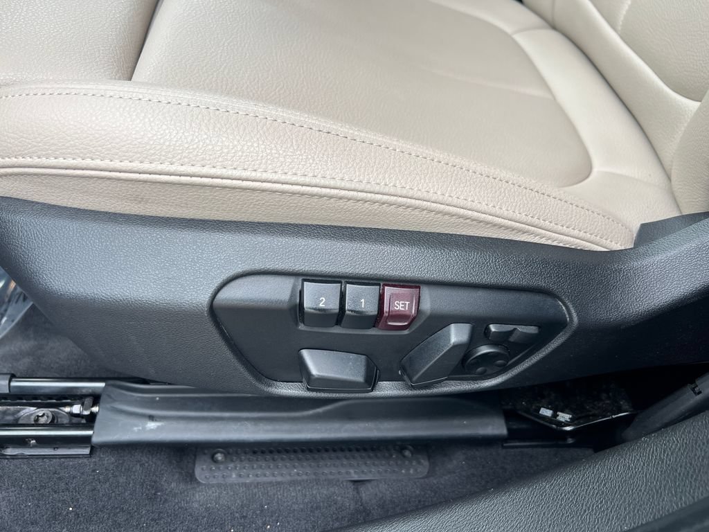Used 2019 BMW X2 sDrive28i FWD image 10