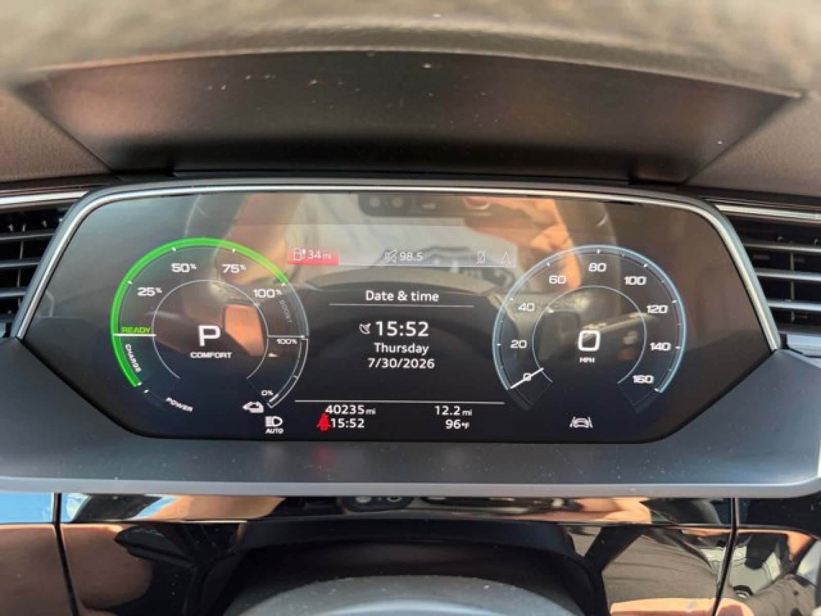 Used 2022 Audi e-tron Premium AWD/4WD image 23