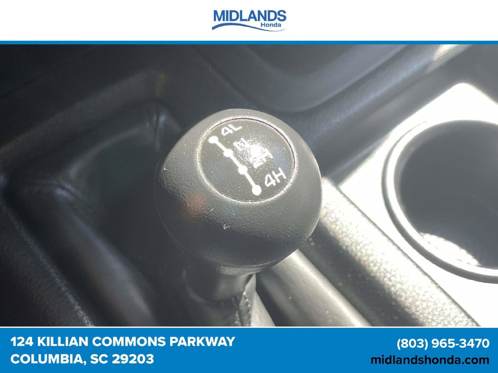 Used 2013 RAM 2500 Tradesman w/ Chrome Appearance Group AWD/4WD image 28
