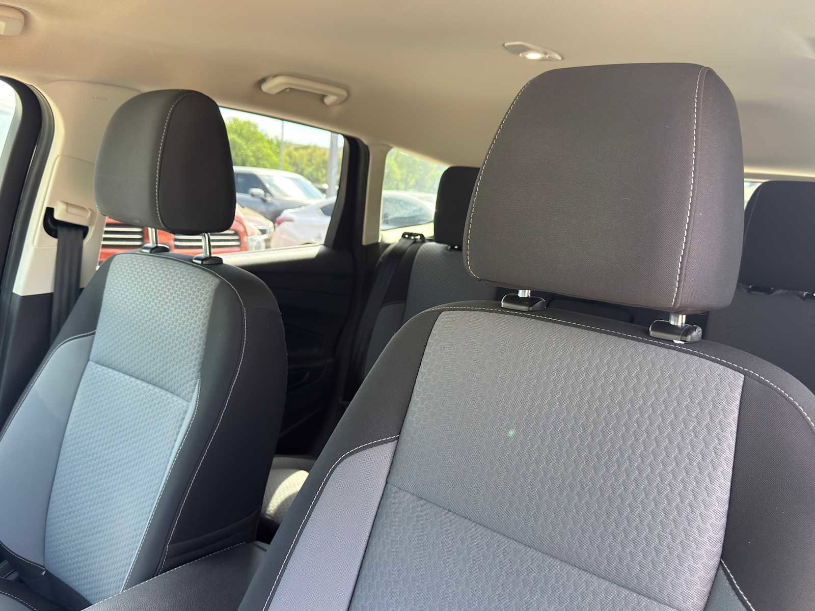 Used 2017 Ford Escape SE w/ Equipment Group 201A image 11