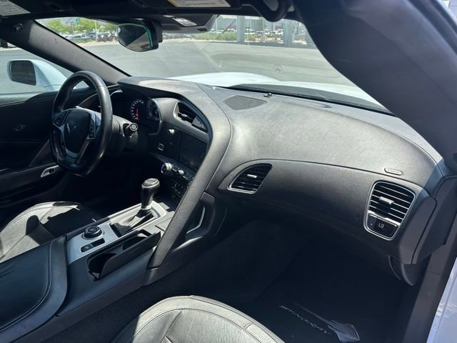 Used 2019 Chevrolet Corvette Stingray Coupe w/ Carbon Flash Badge Package RWD image 16